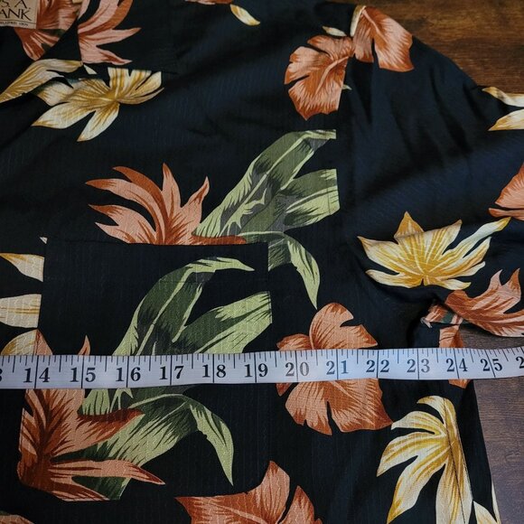 JoS A Bank Silk Hawaiian Shirt Size L Tropical Black Preppy Quiet Luxury - Picture 6 of 8